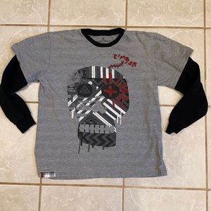 Monument t-shirt size L, in fair condition